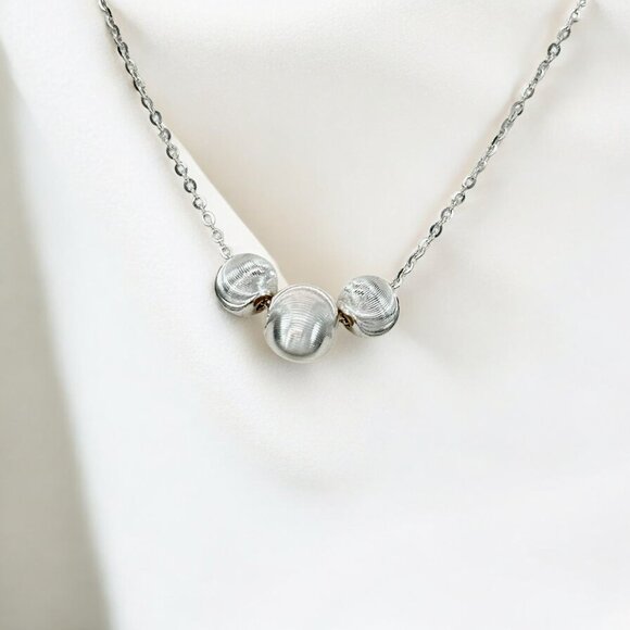 Tulle Textured Triad Orb Necklace - Mercury - Picture 5 of 5